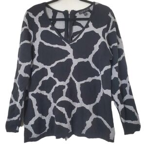 Lane Bryant Women's Black & Gray Back Zip V-Neck Animal Print Sweater Knit Top